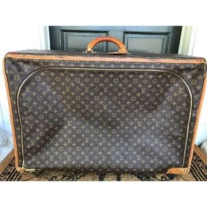 100% Authentic Louis Vuitton Vintage rare Suitcase
